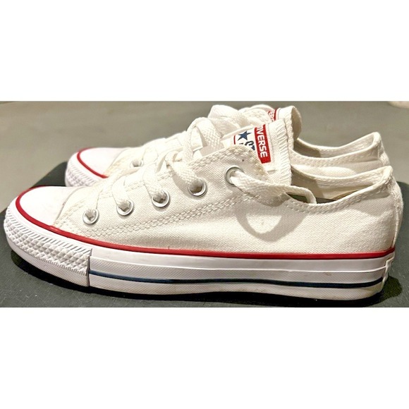 Converse Chuck Taylor All Star Low Top Sneakers White/Red Trim Men's 4/Women's 6 - Picture 2 of 11